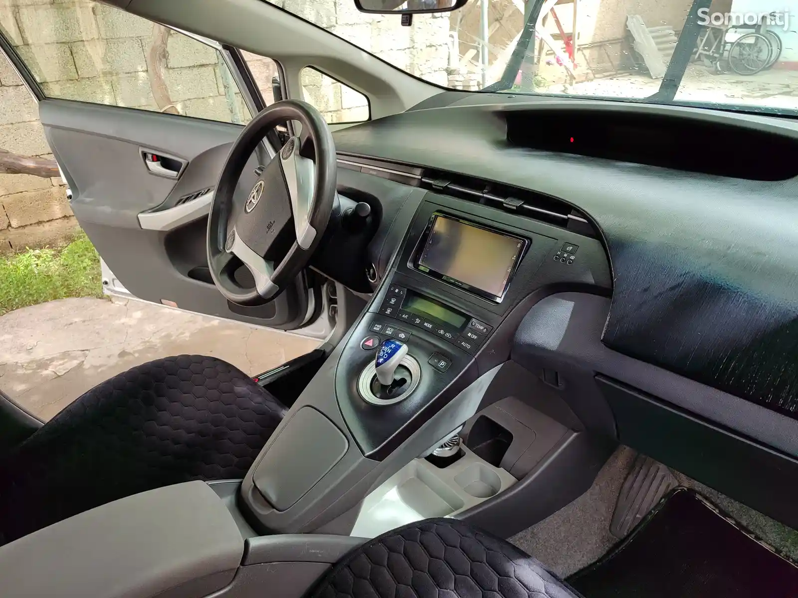 Toyota Prius, 2009-10