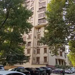 3-комн. квартира, 11 этаж, 71 м², 92 мкр