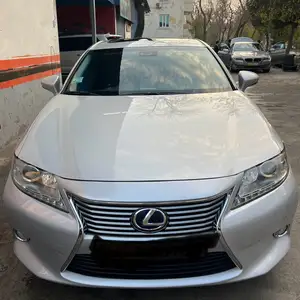 Lexus ES series, 2013