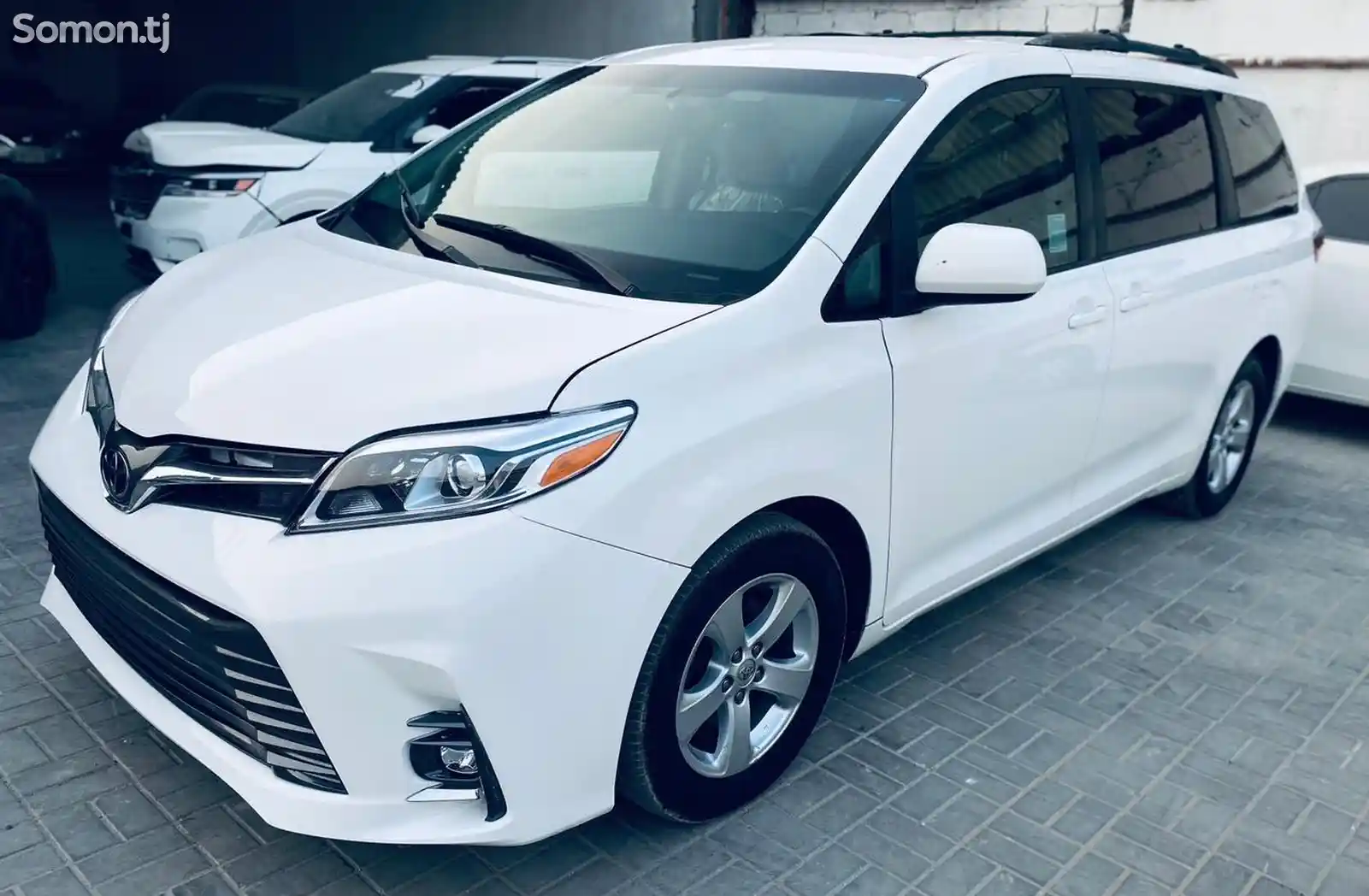 Toyota Sienna, 2015-3