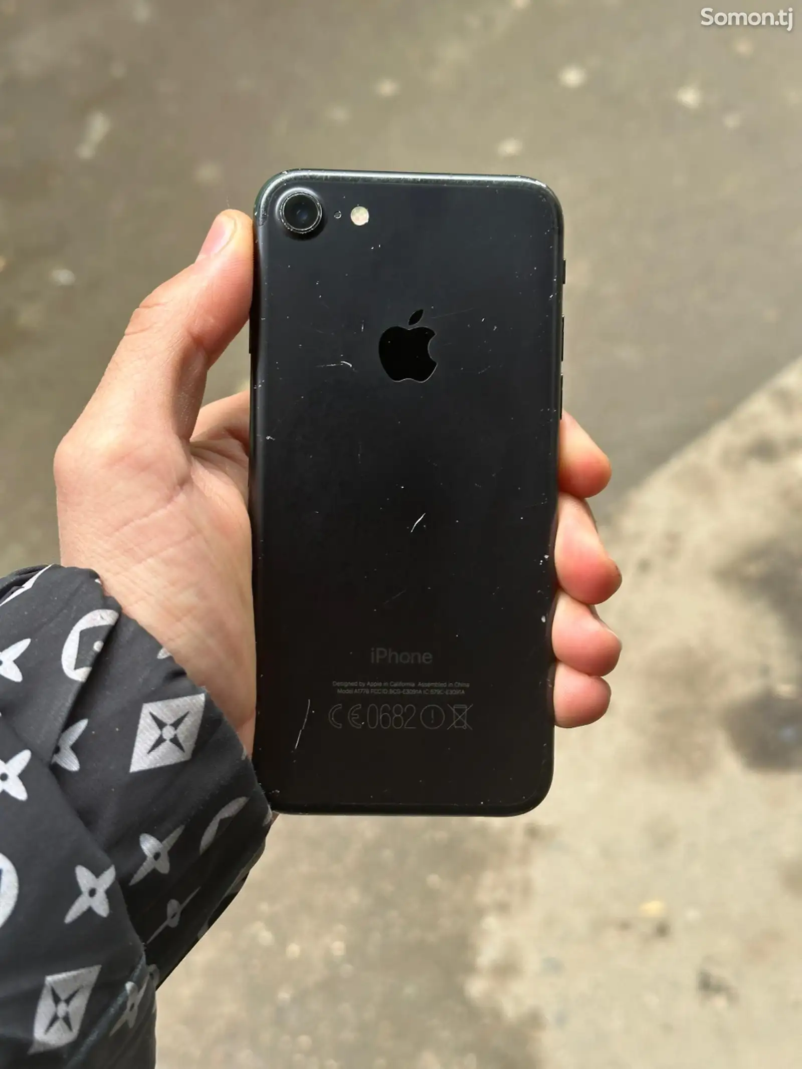 Apple iPhone 7, 32 gb-1