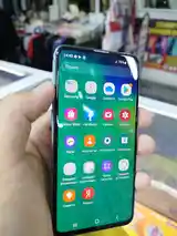 Samsung Galaxy S10e-2