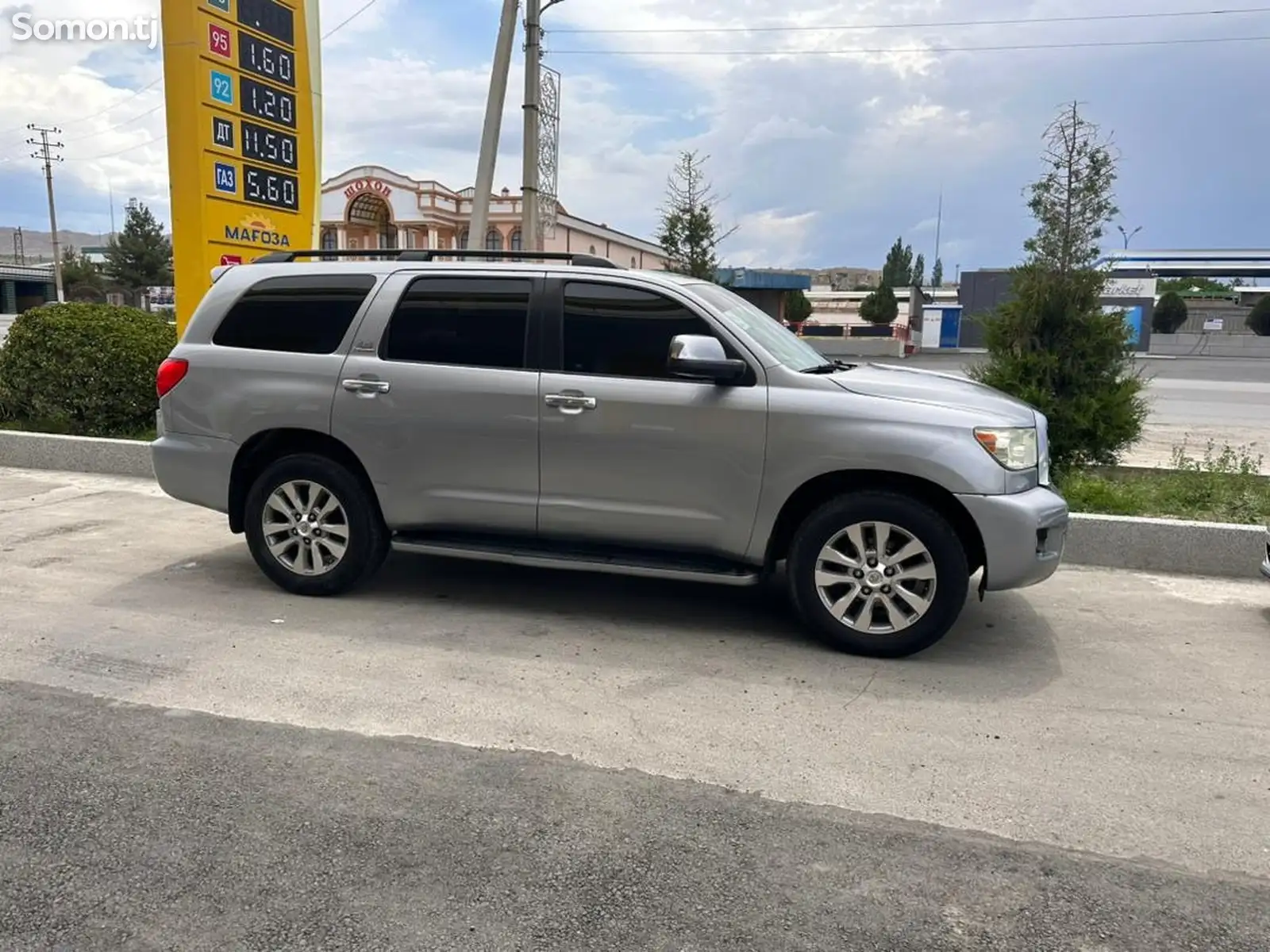 Toyota Sequoia, 2010-2