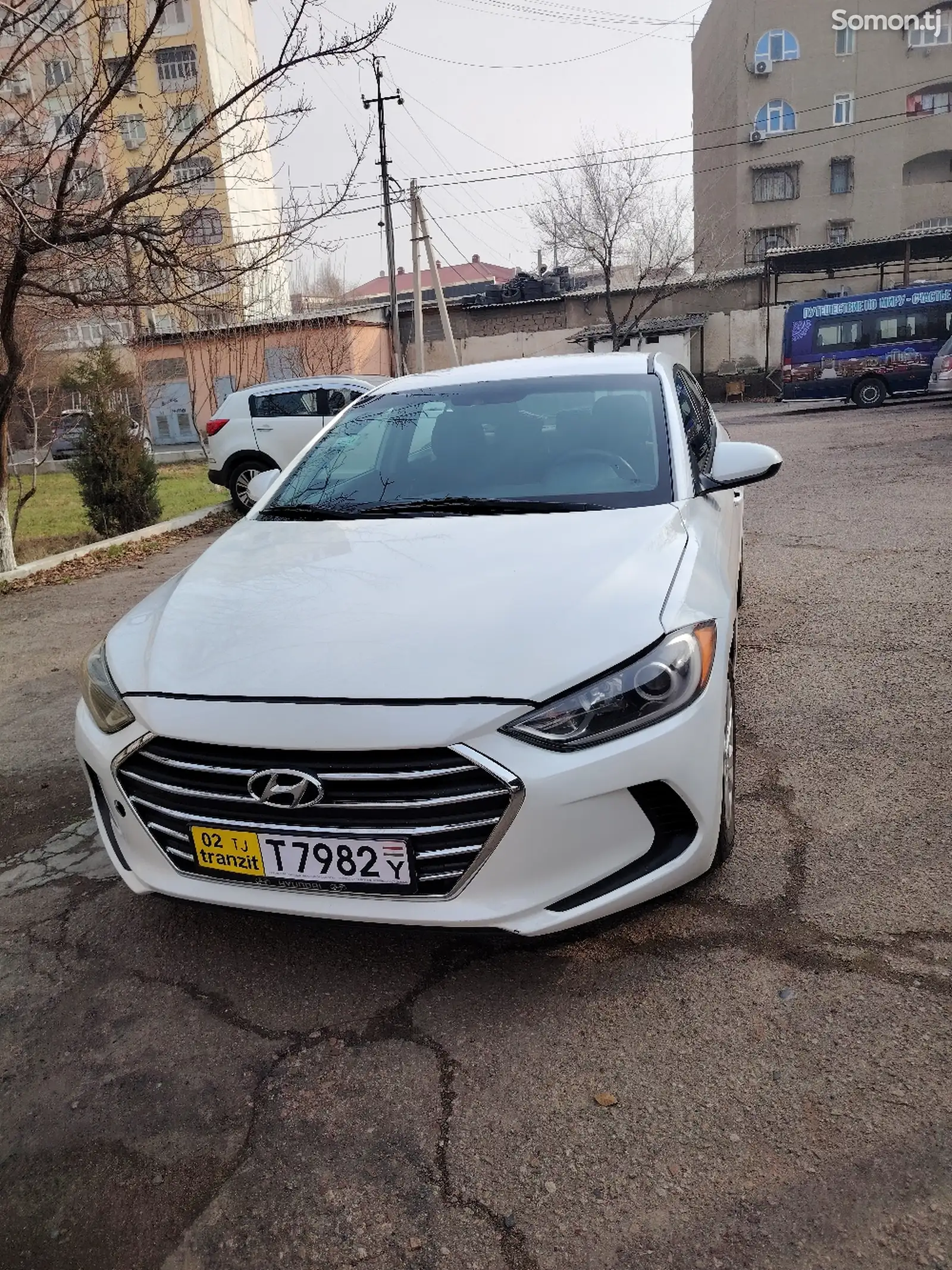 Hyundai Elantra, 2017-1