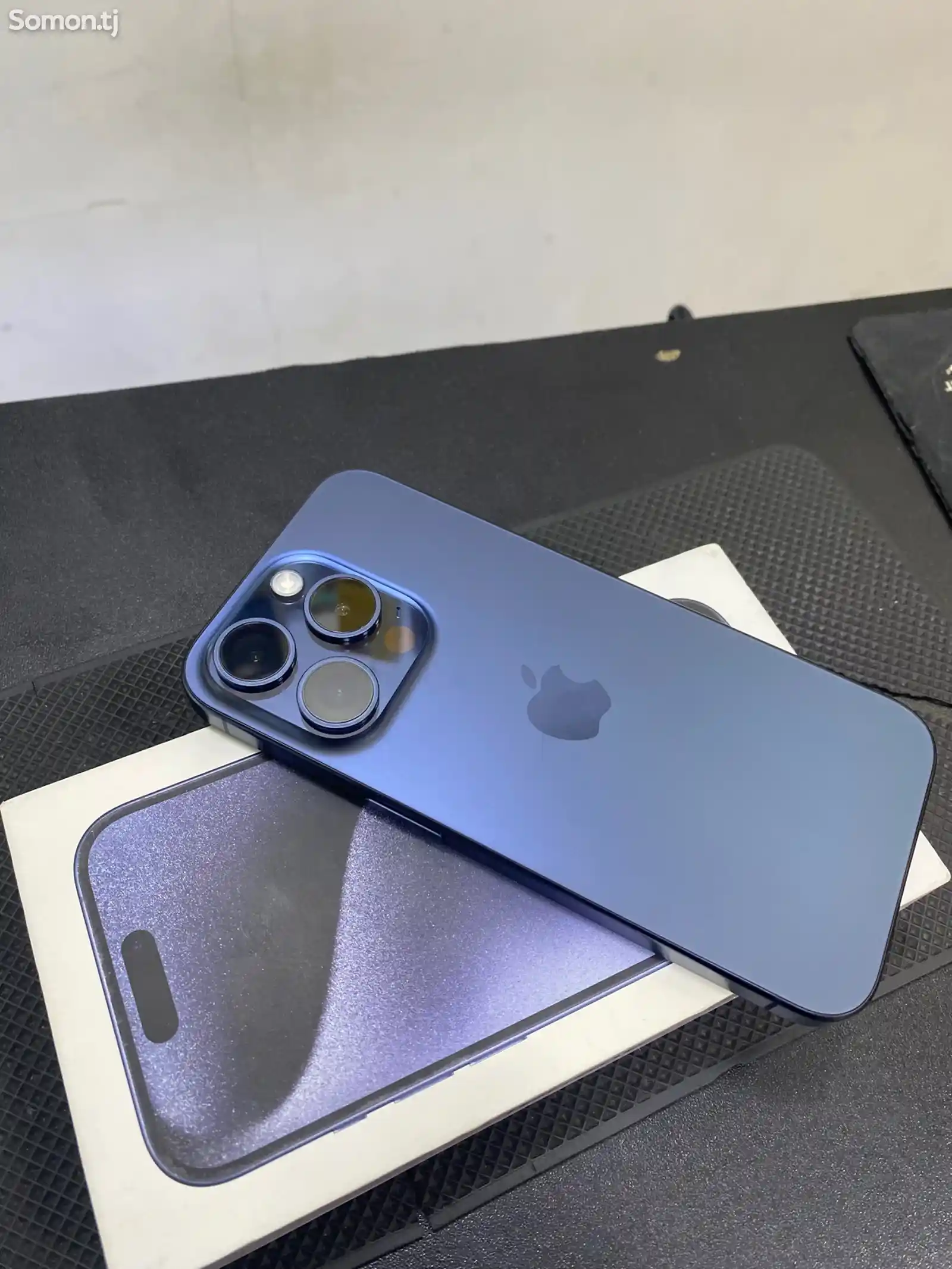 Apple iPhone 15 Pro, 256 gb, Blue Titanium-1