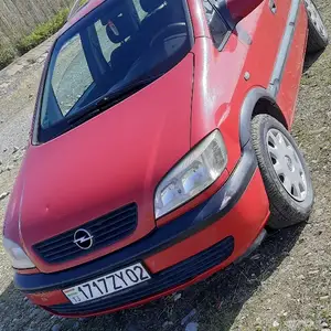 Opel Zafira, 2000