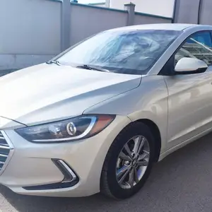 Hyundai Elantra, 2017