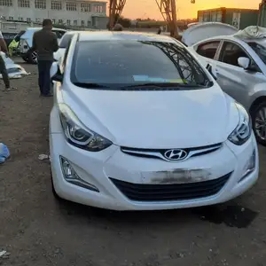 Hyundai Avante, 2015