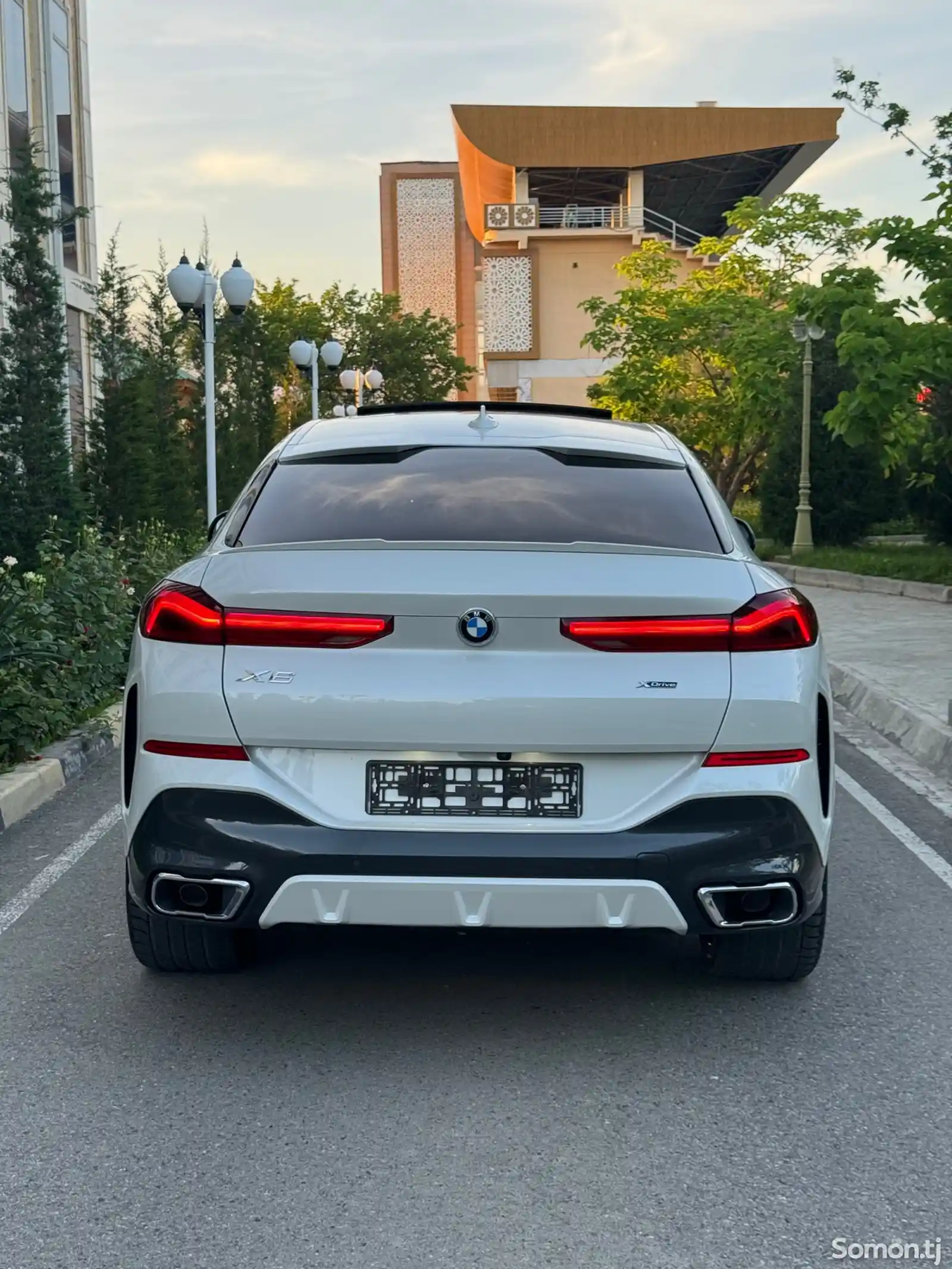 BMW X6, 2022-4