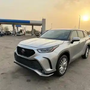 Toyota Highlander, 2021