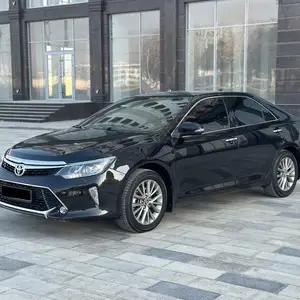 Toyota Camry, 2016