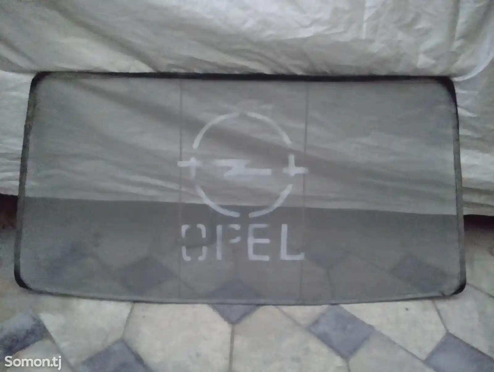 Задняя сетка от Opel F-2