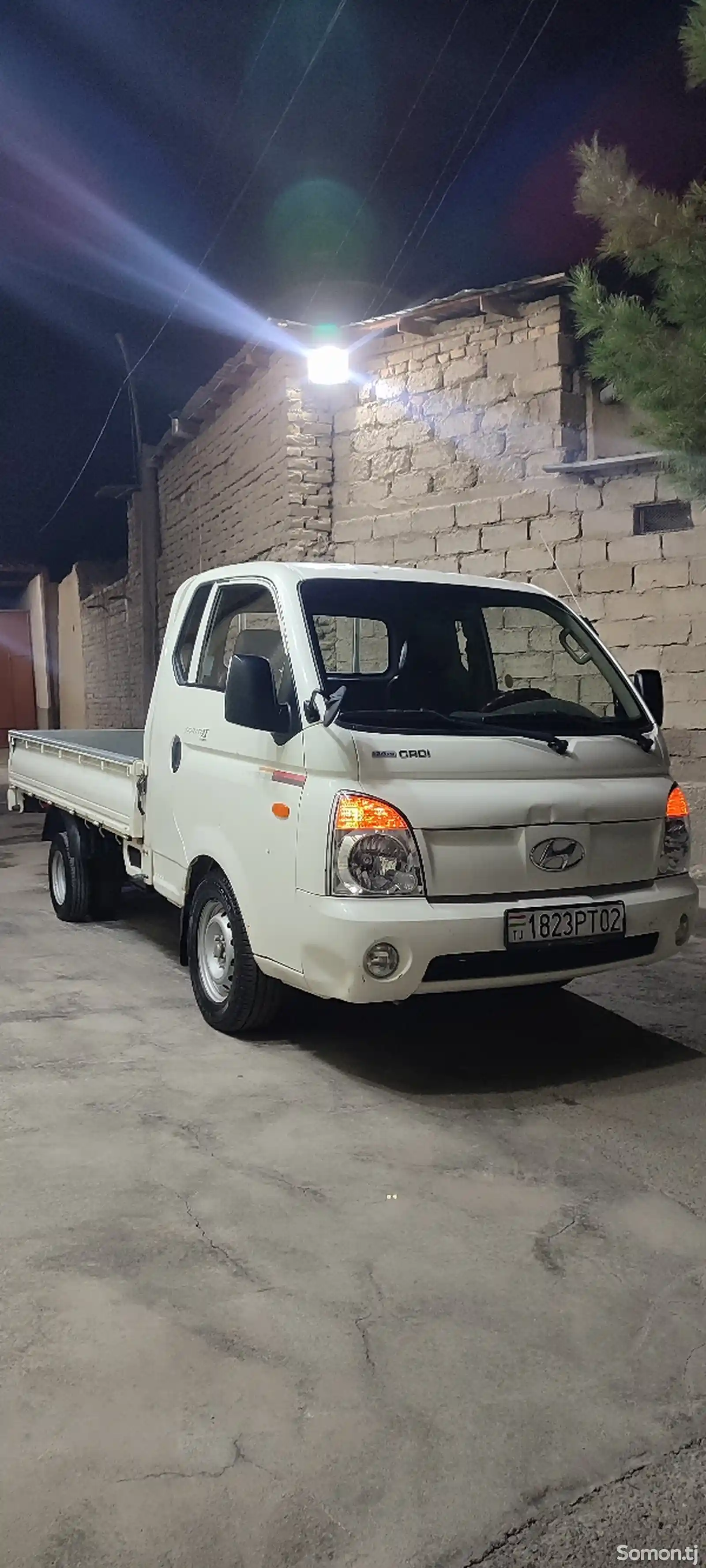 Бортовой автомобиль Hyundai Porter, 2009-1