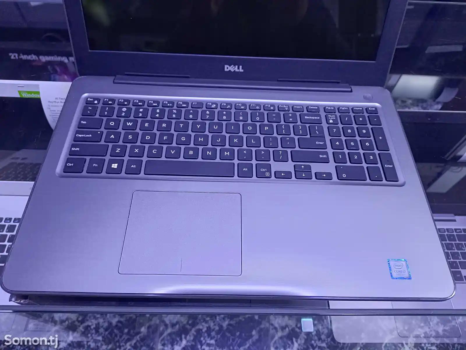 Ноутбук Dell Inspiron 5567 Core i7-7500U / 8GB / 256GB SSD-4