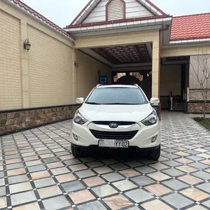 Hyundai Tucson, 2011