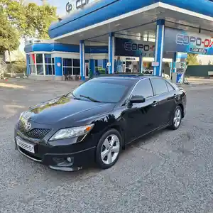 Toyota Camry, 2011