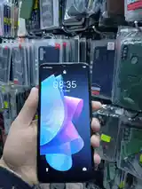 Телефон Tecno-3