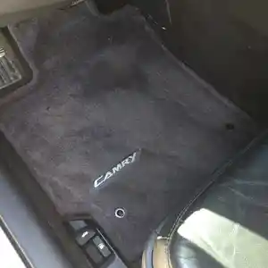 Полик от Toyota Camry XLE 2011