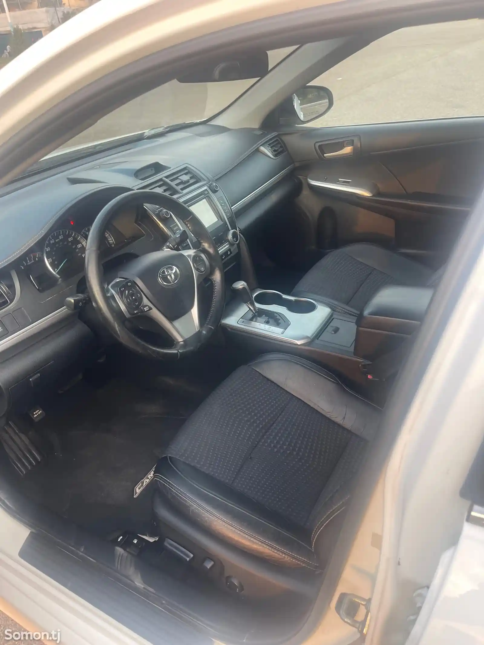 Toyota Camry, 2013-3