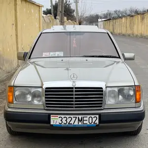 Mercedes-Benz W124, 1992