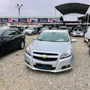 Chevrolet Malibu, 2011