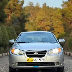 Hyundai Avante, 2009