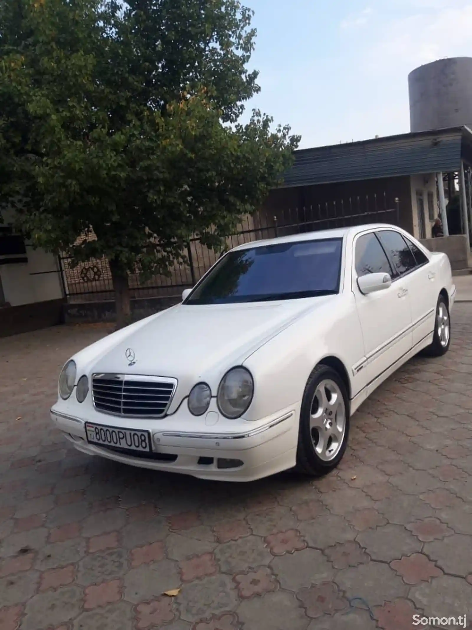 Mercedes-Benz E class, 2000-1