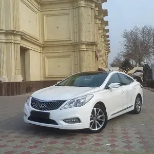 Hyundai Grandeur, 2011