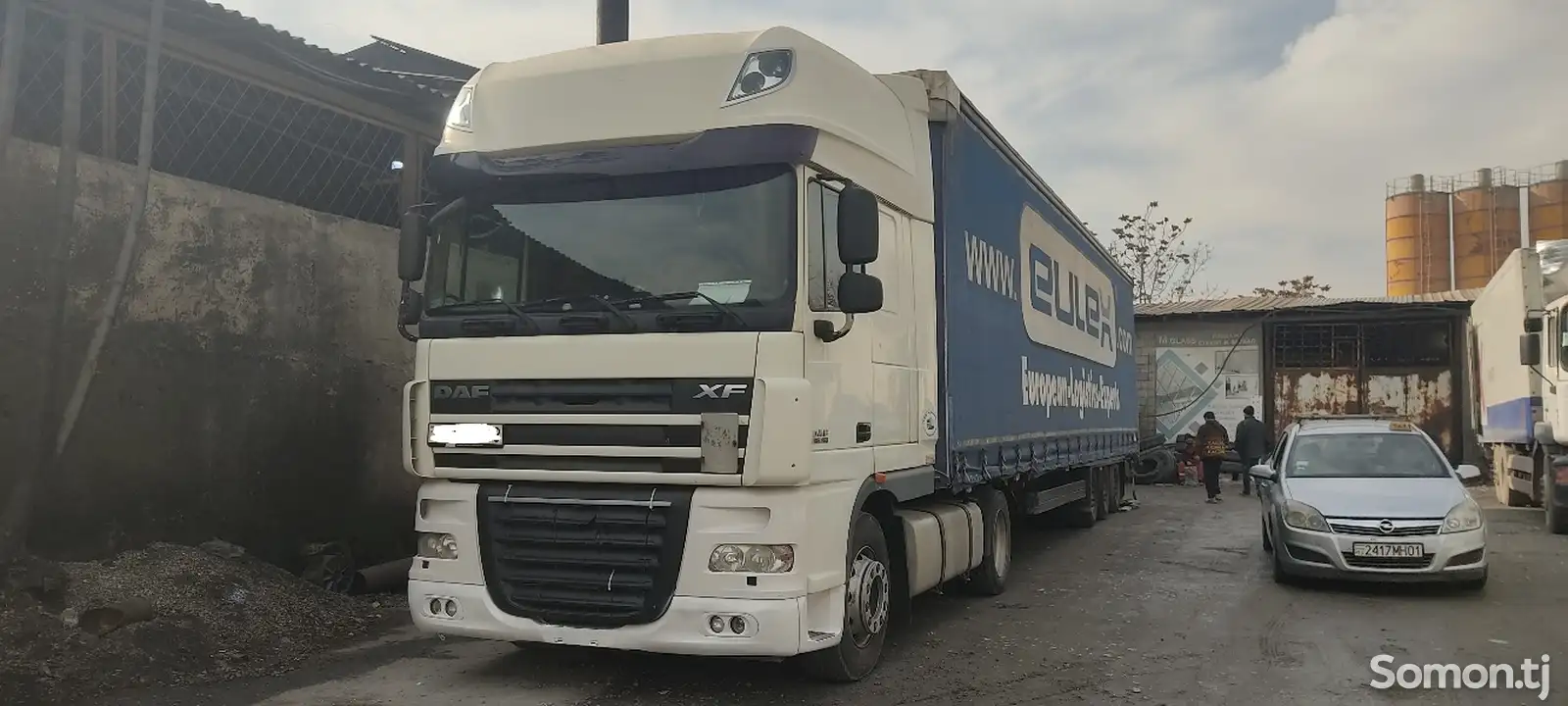 Седельный тягач DAF XF 105 460, 2011-1