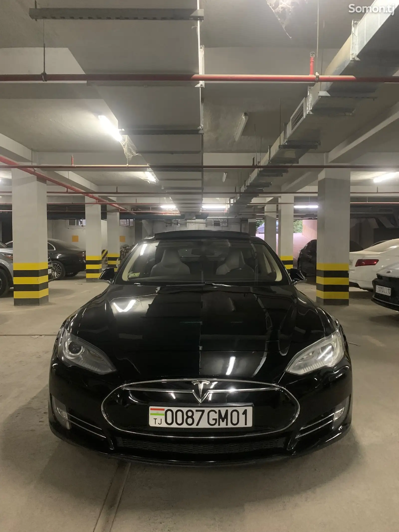 Tesla Model S, 2015-4