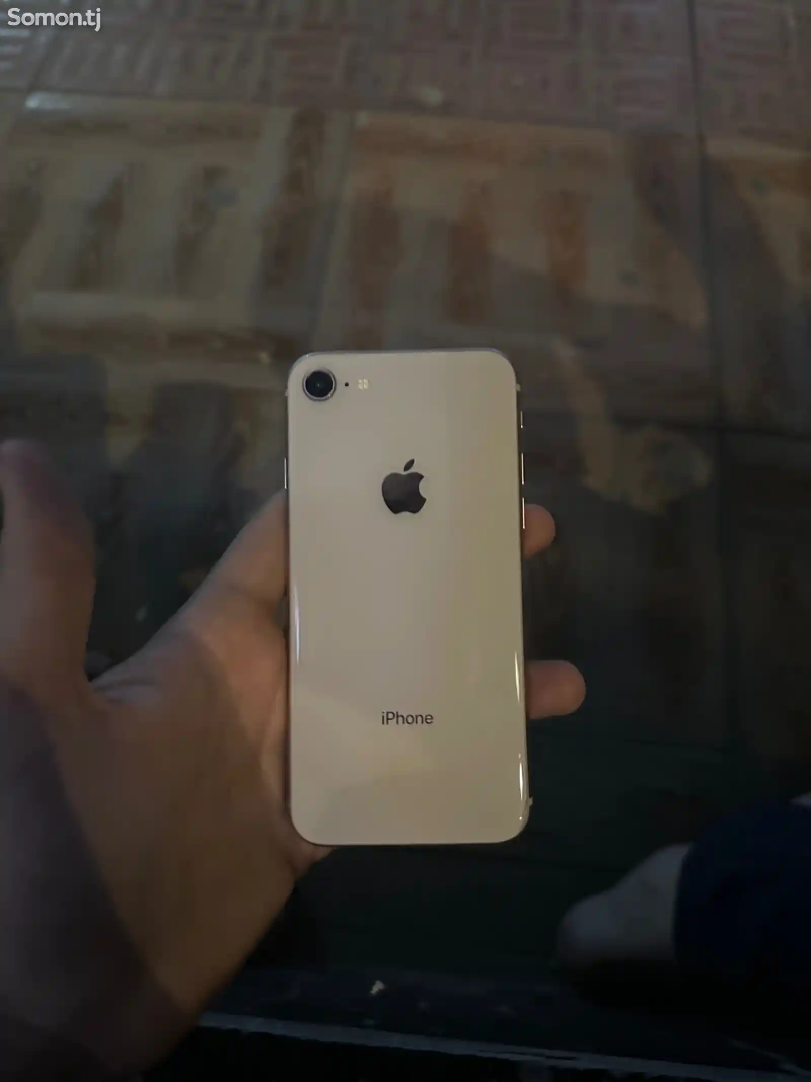 Apple iPhone 8, 64 gb, Gold-2