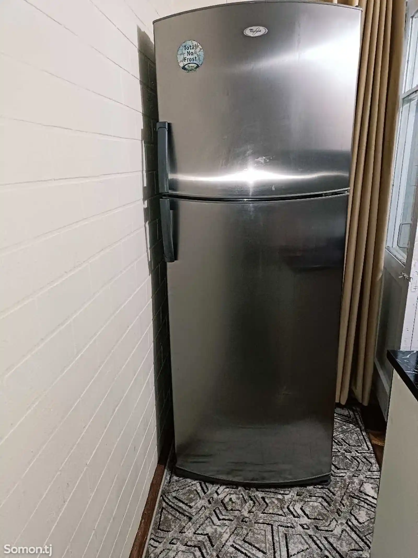 Холодильник whirlpool-2