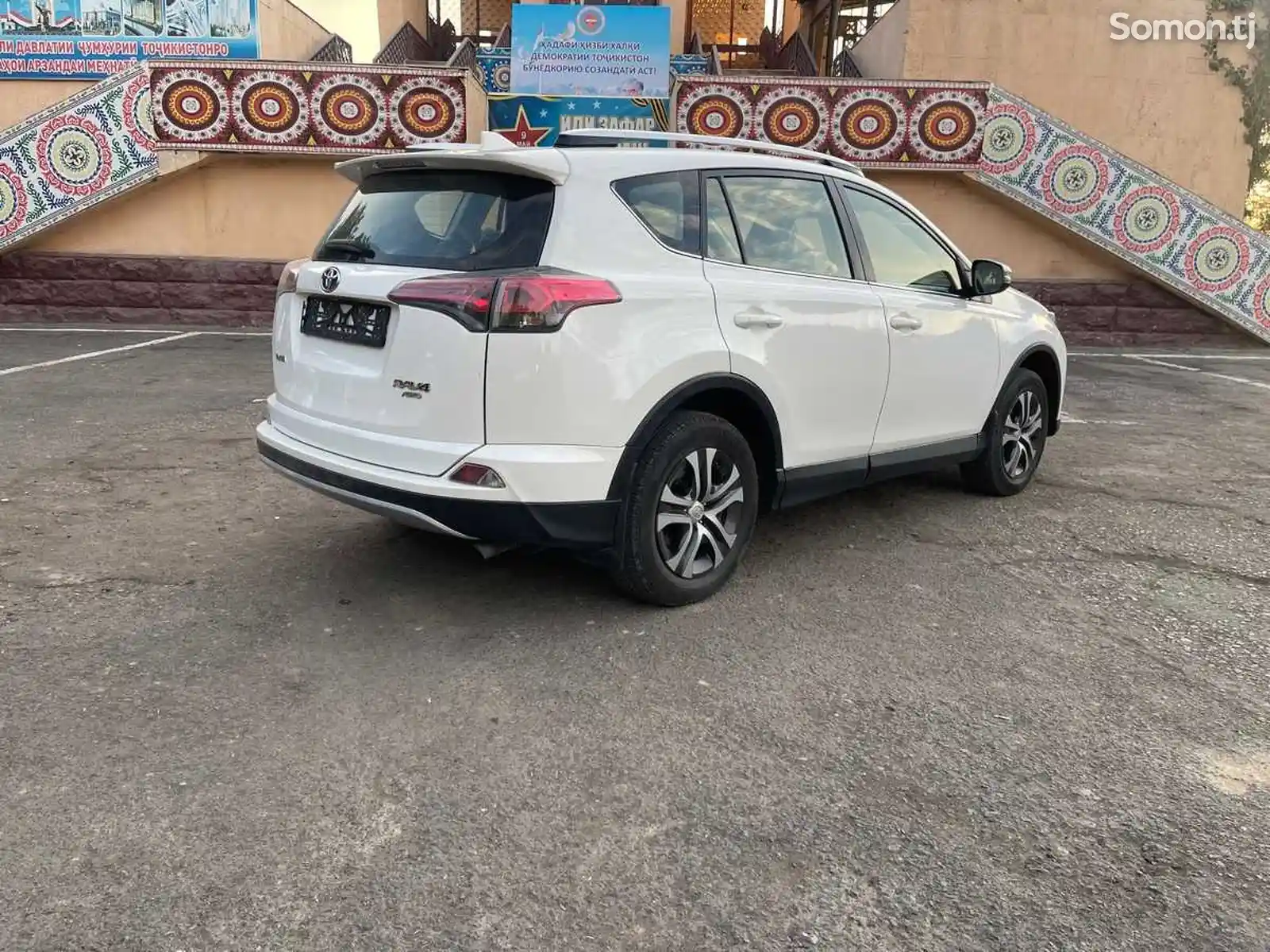 Toyota RAV 4, 2016-3