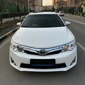 Toyota Camry, 2012