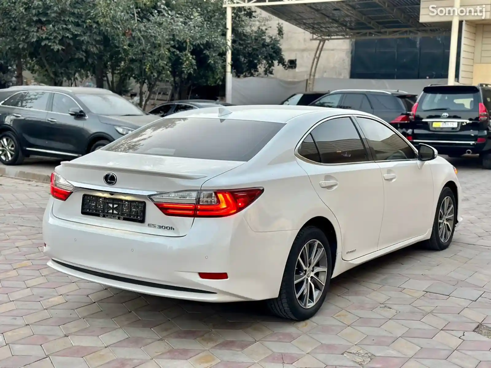 Lexus ES series, 2016-6