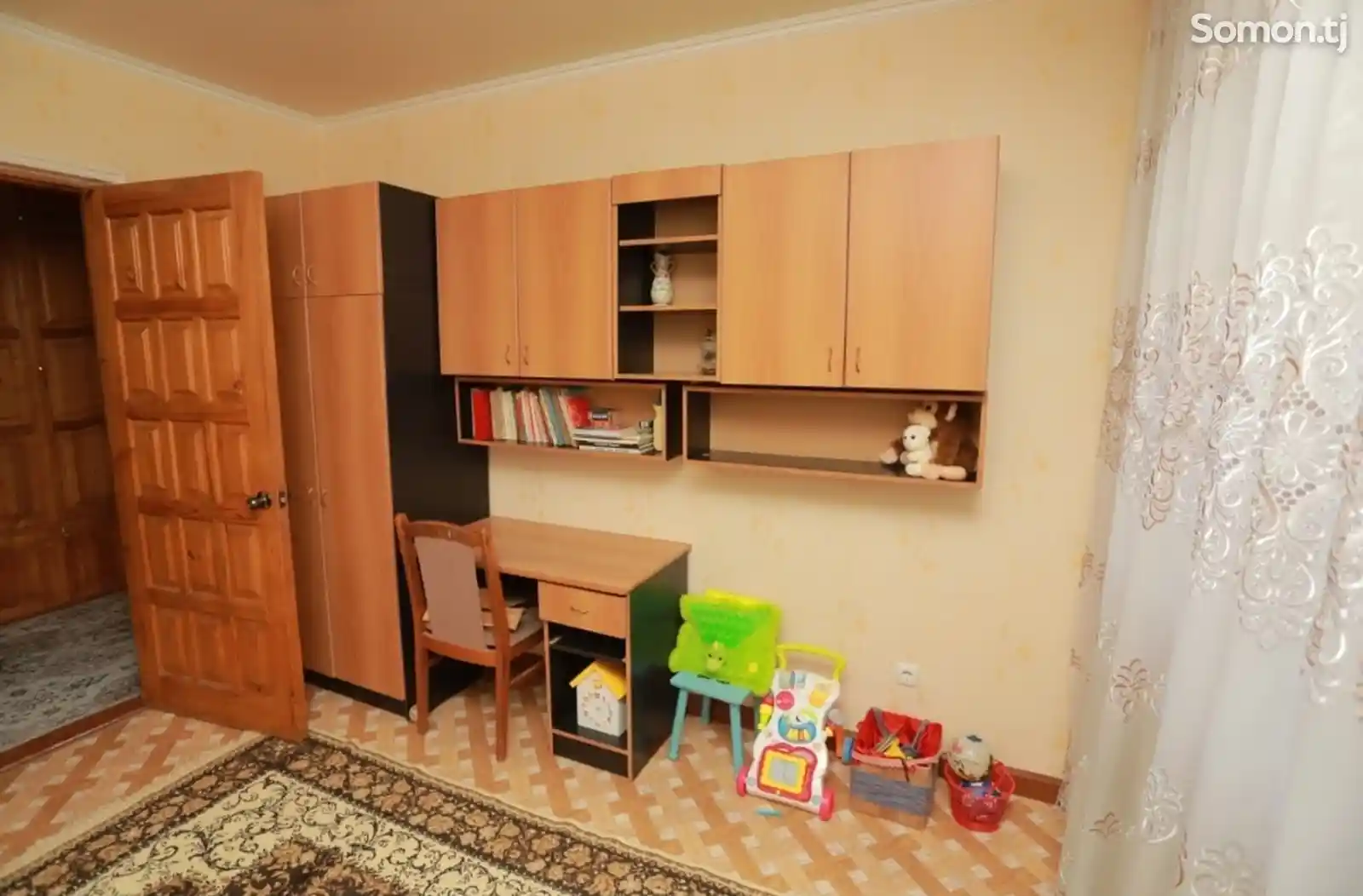 6-комн. квартира, 2 этаж, 160 м², 19 мкр-15