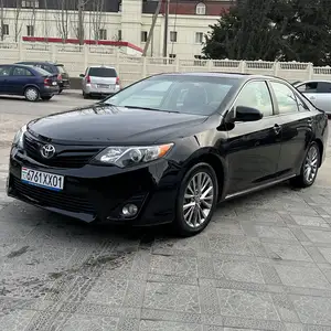 Toyota Camry, 2012