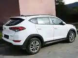 Hyundai Tucson, 2016-9