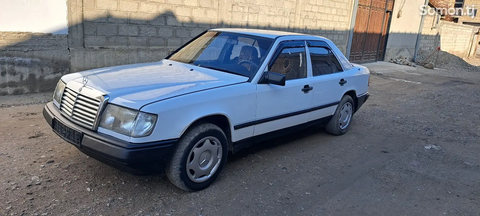 Mercedes-Benz W124, 1987-1