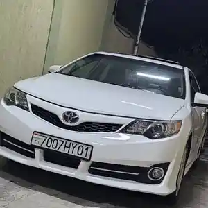 Toyota Camry, 2012