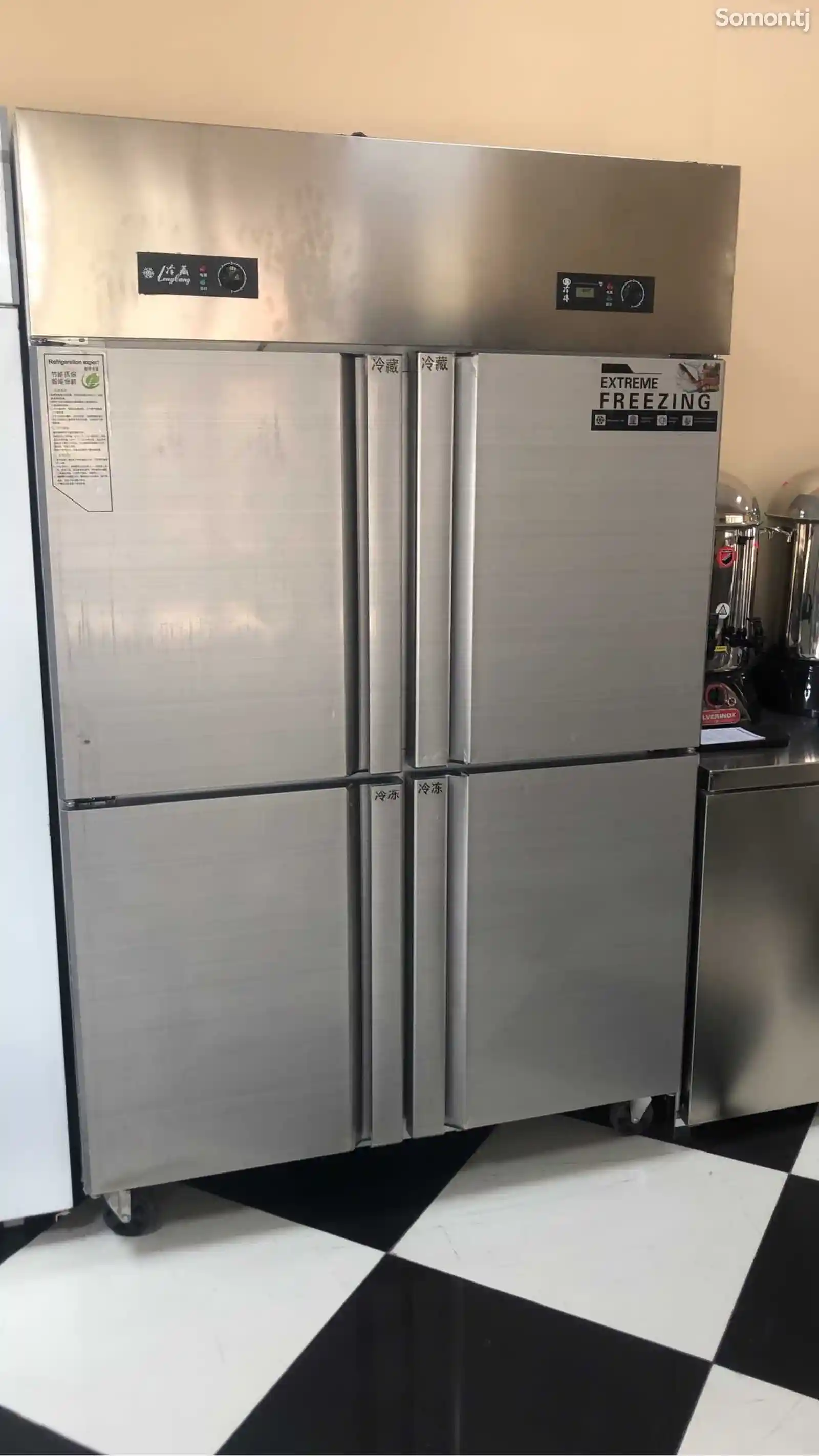 Холодильник шкаф общее объём 1000литров-1