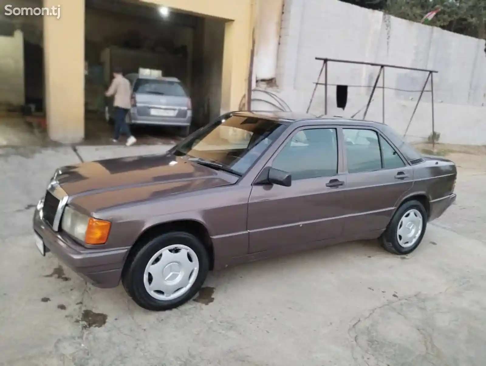 Mercedes-Benz W201, 1989-2