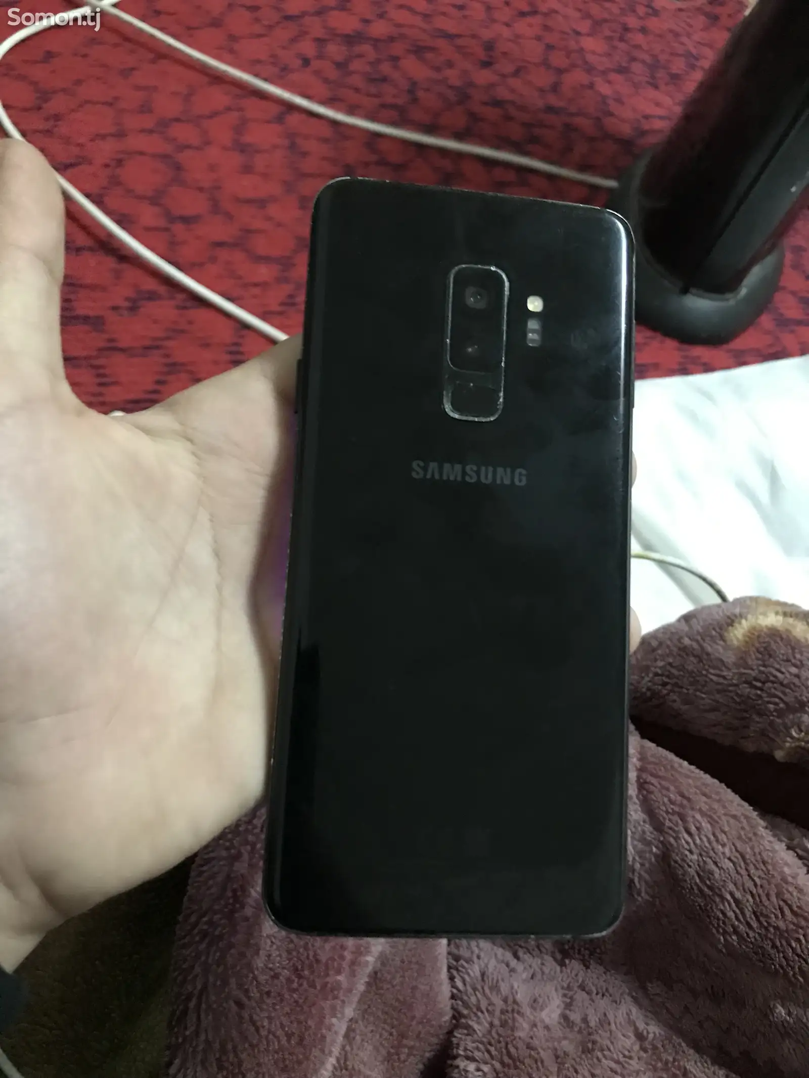 Samsung Galaxy S9 plus-1