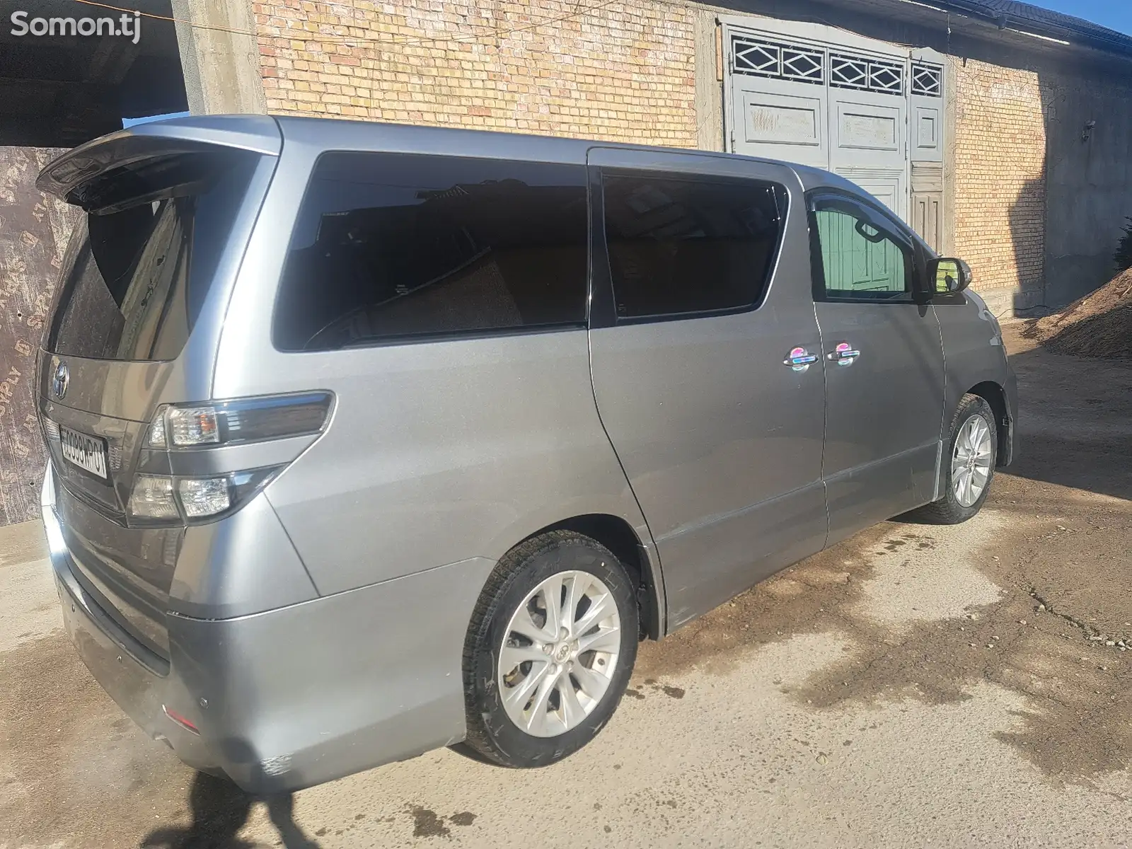 Toyota Vellfire, 2014-1