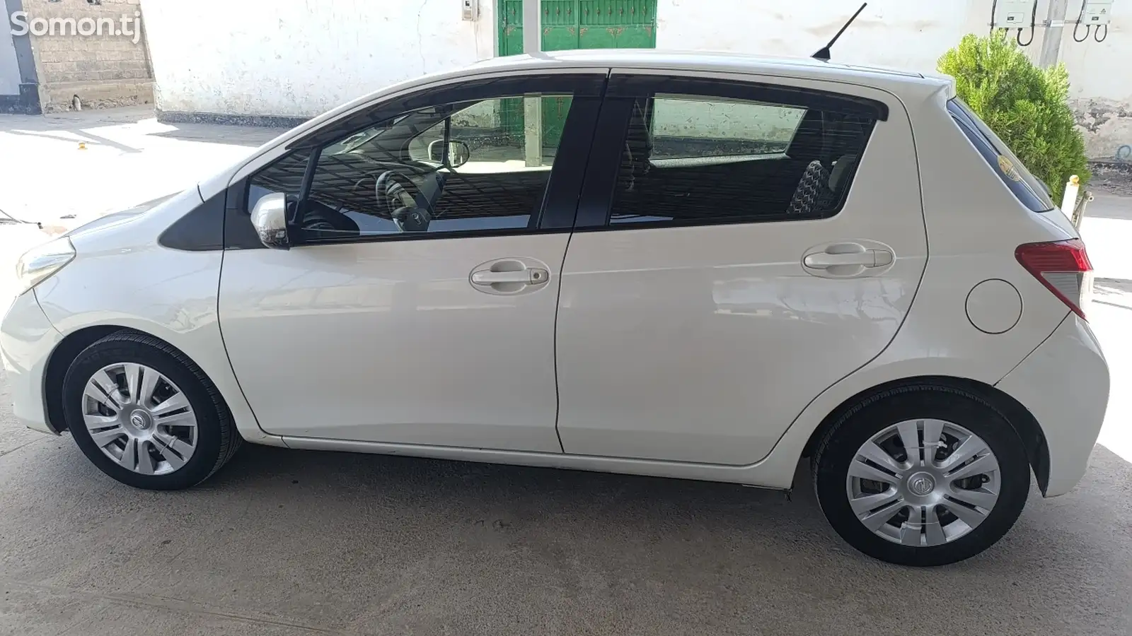 Toyota Vitz, 2012-1