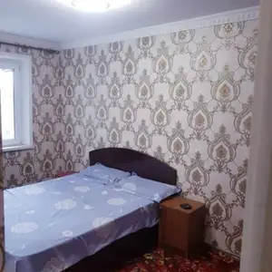 2-комн. квартира, 2 этаж, 60м², 33мкр