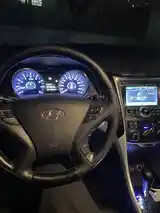 Hyundai Sonata, 2010-6