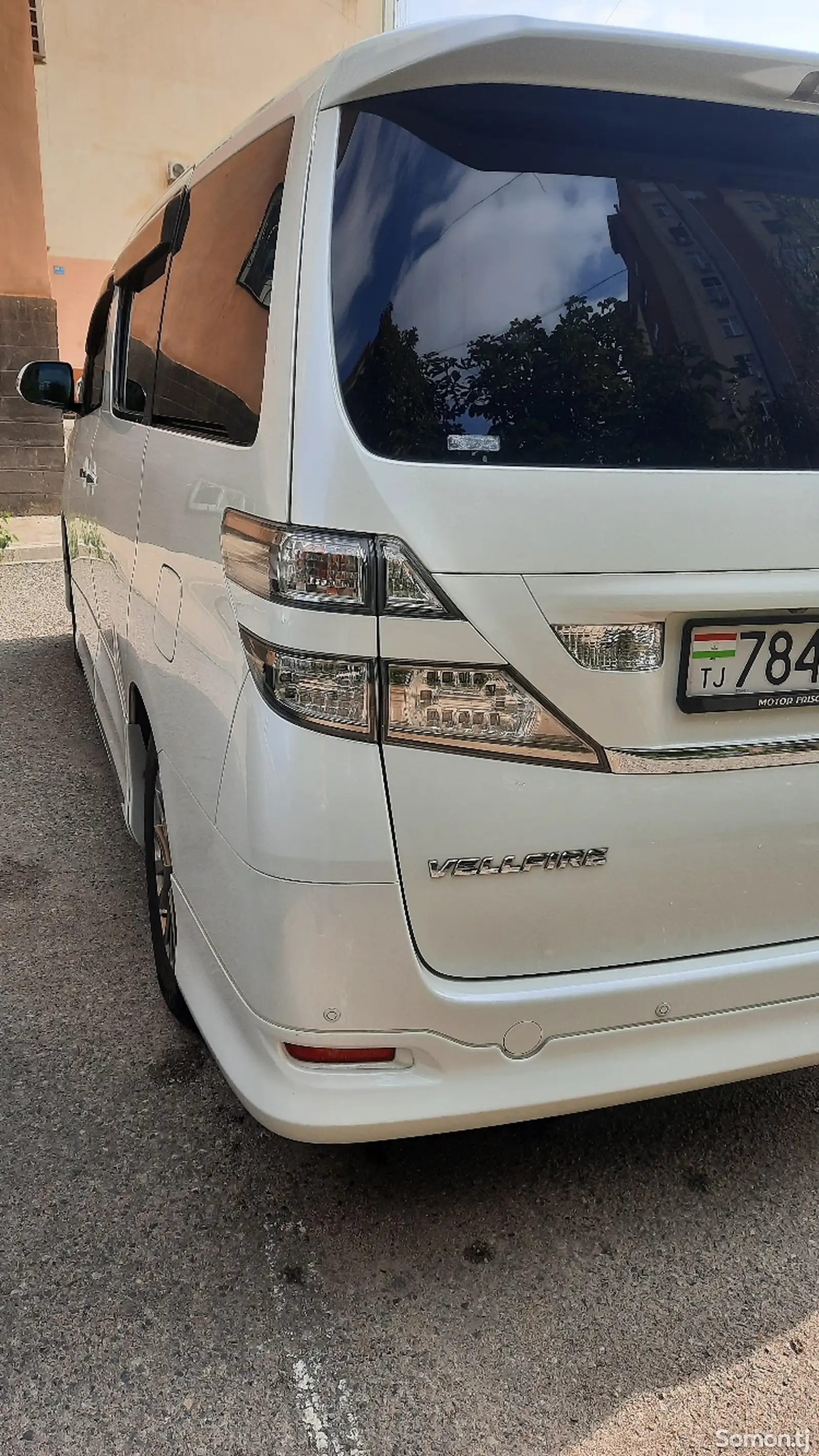 Toyota Vellfire, 2008-6