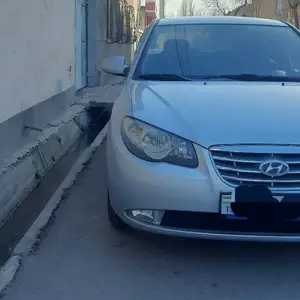 Hyundai Avante, 2010