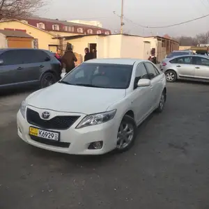 Toyota Camry, 2011